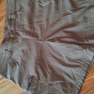 Eddie Bauer women's guide pro shorts